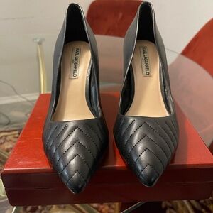 Karl Lagerfeld Black Quilted Heels